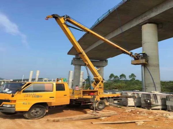 田家庵区吊车租赁电话_吊车租赁在上下降上需注意事项